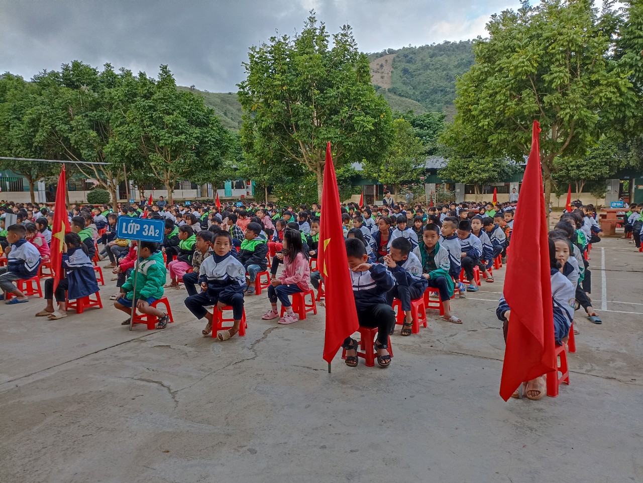 Chào mừng ngày thành lập Quân đội nhân dân Việt Nam 22-12